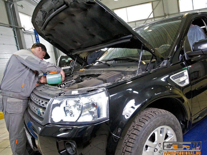 Ремонт деталей кузова Land Rover